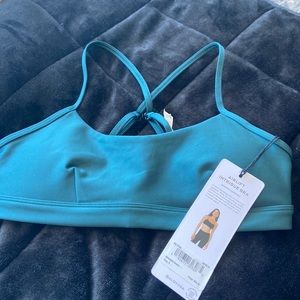 All Yoga Airlift intrigue sports bra
